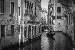 Passageway , Venice
