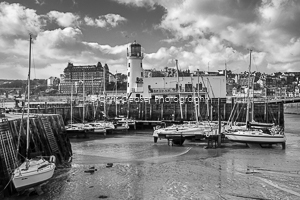 Low Tide, Scarborough Harbour